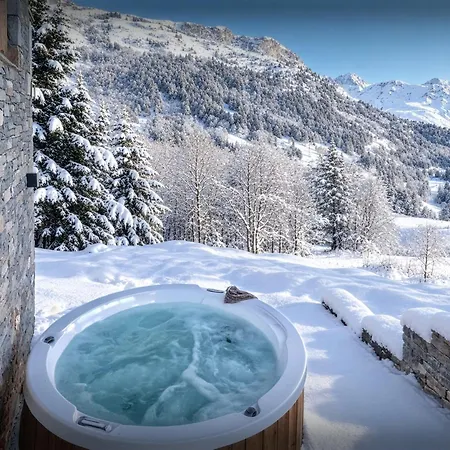Artemis - Ovo Network Chalet